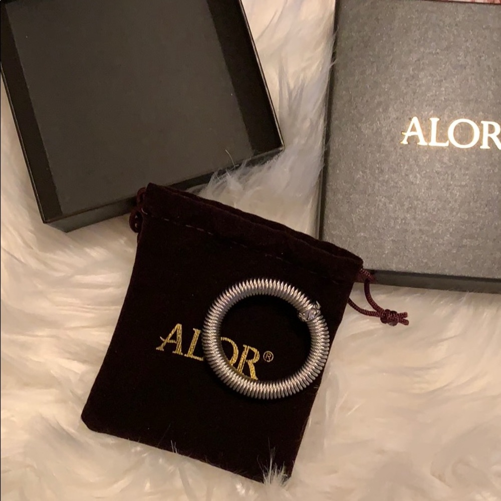 Alor kai stretchy silver bracelet